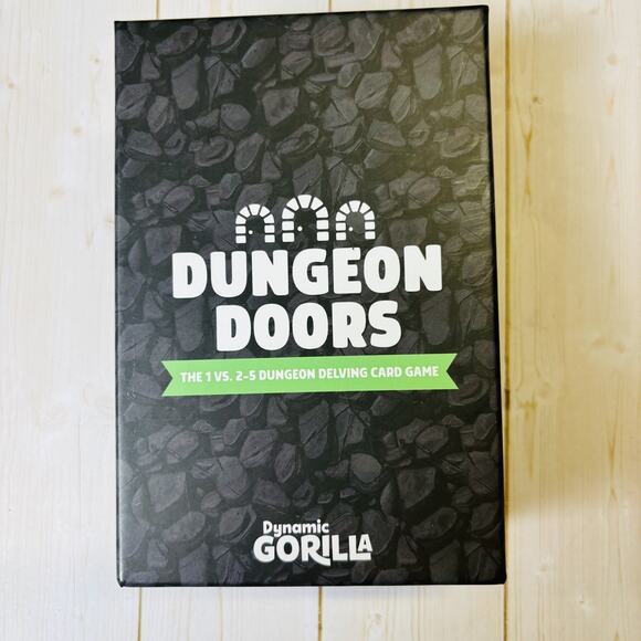 Dynamic Gorillas Dungeon Doors RPG Card Game w/ Dice. Missing 2 six sided dice - Picture 1 of 16